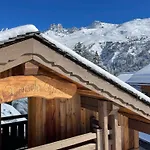 Chalet La Grande Ourse Meribel - 150M2 Apartment Almost Ski-In Ski-Out
