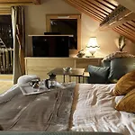 Appartement 3 Pieces Avec Mezzanine Pour 7 Pers., Proche Pistes, Meribel, Parking Et Confort - Fr-1-180-643