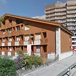Appartement Familial Renove A Val D'Isere, 120M², 4 Chambres, Proche Des Pistes, Parking Inclus - Fr-1-567-29