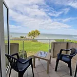 Lovely Apartment In A Prime Location With Direct Access To The Beach Mesquer