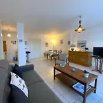 Appartement Face A La Plage Principale Du Coz Pors A Tregastel - Ref 612