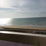 T2 Esplanade De La Mer