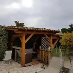 Villa Spacieuse A Agde Avec Piscine Et Jardin.