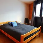 Duplex 4 Pieces Pour 8 Pers. Avec Balcon Au Pied Des Pistes Et Proche Commerces - Les Menuires - Fr-1-452-21