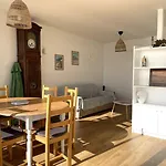 Appartement Belle Vue Mer Sur La Baie De Trestraou A Perros-Guirec - Ref 913