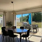 Maison Neuve Entre Mer Et Foret