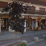 Courchevel: 2 Pieces, A Cote De La Telecabine - Fr-1-575-235