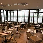 Logis Hotel- Restaurant Le Relais Guillaume De Normandy