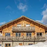 Nouveau! Chalet Eagle, Skis Aux Pieds