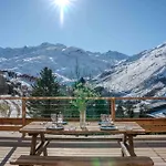 Alpeen Hotel