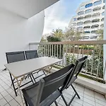 Bord De Mer, Balcon, A Deux Pas Des Commerces