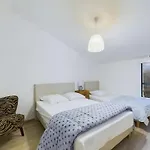 A 350M De La Plage, Maison Pour 7 Avec Piscine