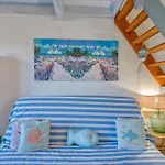 Isse Io - Maison A Proximite De La Plage