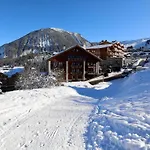 Courchevel: Skis Aux Pieds, 3 Ch, Wifi, Parking, 4 Pers - Fr-1-575-24