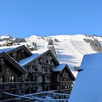 Superbe Duplex 100M² Au Coeur De Courchevel 1850, A 50M Des Pistes, 3 Chambres, Tout Confort - Fr-1-575-146