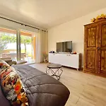 Appart Plain-Pied 4 Pers - Piscine - Parking