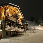 Chalet Charming B And B