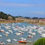 Studio Cosy Pour 2 Pers. Avec Parking A Perros-Guirec, Pres De La Plage St Guirec - Fr-1-368-436