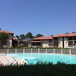 S Plage 02 Joli Petit Appartement Avec Jardin Et Piscine Pour 4 Personnes
