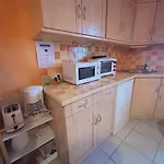 Studio Pour 4 Pres De La Plage Et Du Marche, Bien Equipe - Fr-1-197-614