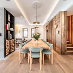 Chalet Vallon, Meribel - By Emerald Stay