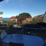 4Rb86 Appartement Type T2 Cabine Dans Residence Bord De Mer A Collioure
