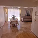 Maison A 200M De La Plage