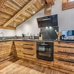 Chalet Spacieux Pres Des Pistes Avec Cheminee Et Wifi, Courchevel - Fr-1-631-224