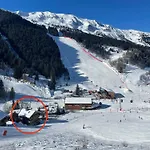 Meribel Centre La Chaudanne, Real Ski In And Out, 3 Bedrooms 2 Bathrooms Newly Renovated, Chalet L'Eperviere