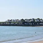 1 Bedroom Amazing Apartment In Royan