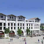 Bizipoz Hotel
