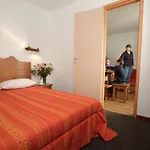 Apartment In Chalet At 250 M From Ski Lift