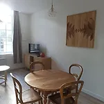 Appartement 2 A 4 Personnes Proche De La Mer