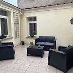 Le Nid Des Canaux Au Coeur De Bergues