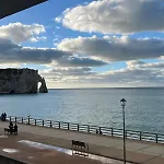 Le Pic D'Etretat