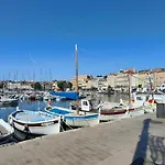 Charmant Et Cosy 200M De Port
