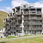 Apartment Les Hauts Du Val Claret - Val Claret-27 By Interhome