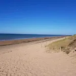 Apartment In Residence With Swimming Pool And Beach 200M Away
