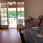 Agreable Maison De Vacances A Saint Georges