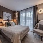 Confort & Elegance : 3 Chambres, Conciergerie 5* A Courchevel - Fr-1-613A-39