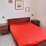 Maison De Campagne Familiale A Portbail - 6 Personnes