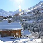 Luxueux 4 Pieces Cabine Avec Parking A Meribel - Fr-1-182-263