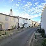 Sous Le Passage