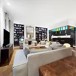 Vue Canal, 3 Suites & Double Salon