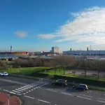 Appartement Spacieux De Standing Calais Plage