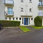 A 110 M De La Plage, Appartement Moderne Pour 4