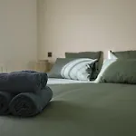 Superbe Appartement 1 Chambre Avec Clim, Terrasse Et Parking