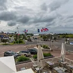 Hotel De La Plage