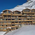 Appartement Intime Et Confortable Avec Balcon Sud A Val-D'Isere - Fr-1-694-115