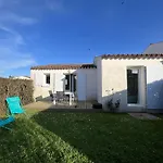 Maison Cosy Avec Piscine Partagee